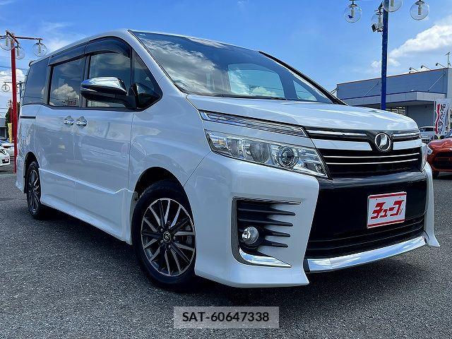 Toyota VOXY 2015-04 7621203-6