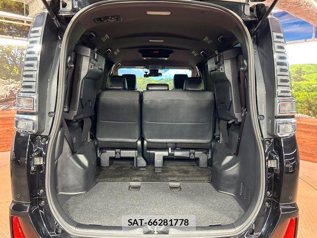 Toyota VOXY 2021-06 7621180-10