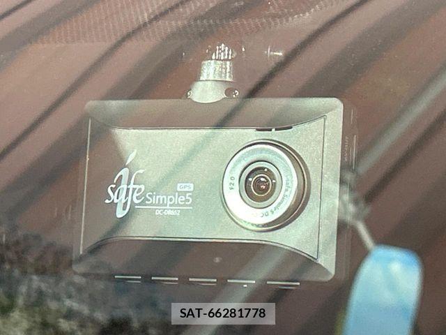 Toyota VOXY 2021-06 7621180-6