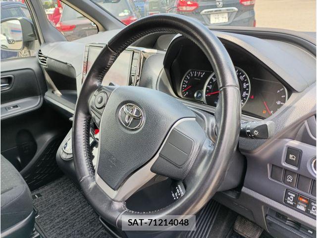 Toyota VOXY 2014-06 7621224-20