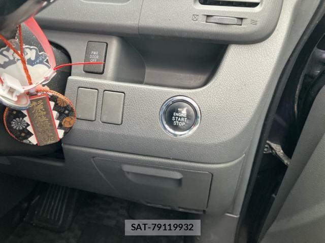 Toyota VOXY 2009-12 7621249-10