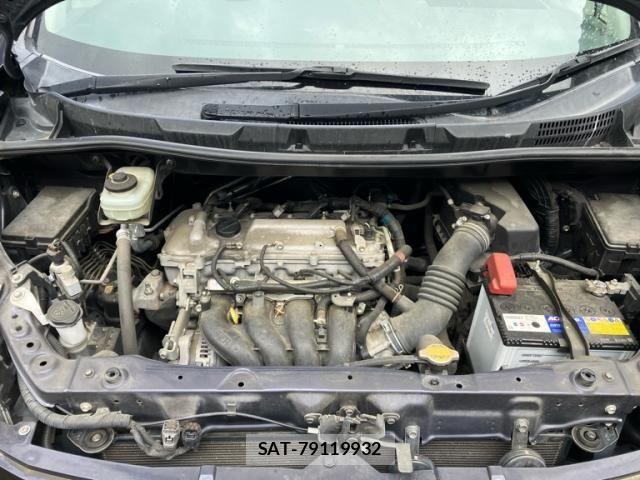 Toyota VOXY 2009-12 7621249-18