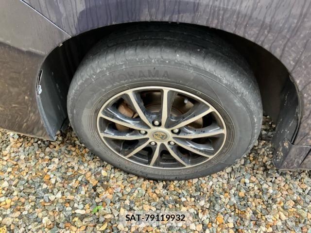 Toyota VOXY 2009-12 7621249-2