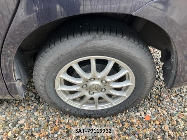 Toyota VOXY 2009-12 7621249-3
