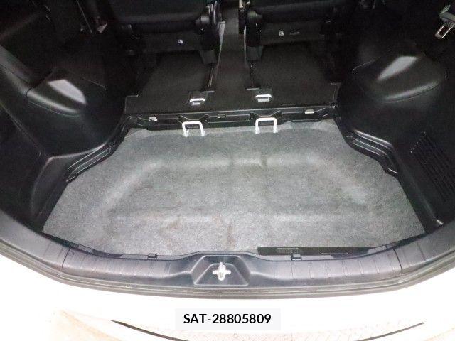 Toyota VOXY 2015-06 7621225-13