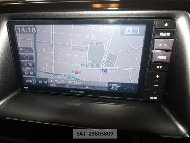 Toyota VOXY 2015-06 7621225-14
