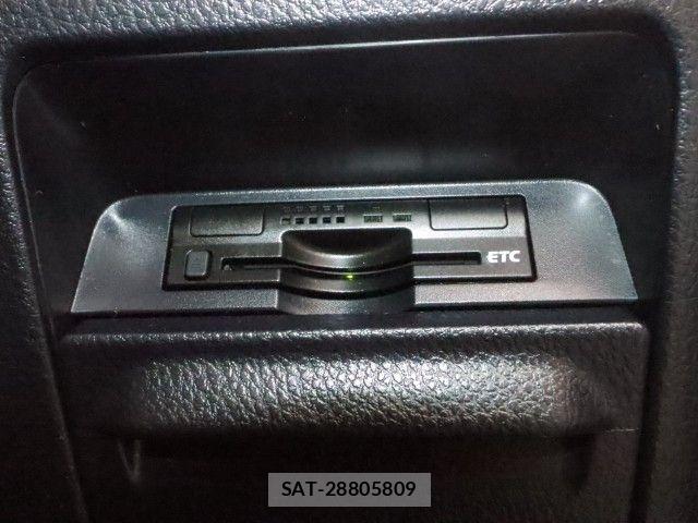 Toyota VOXY 2015-06 7621225-22