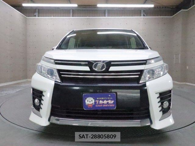 Toyota VOXY 2015-06 7621225-26
