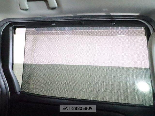 Toyota VOXY 2015-06 7621225-5