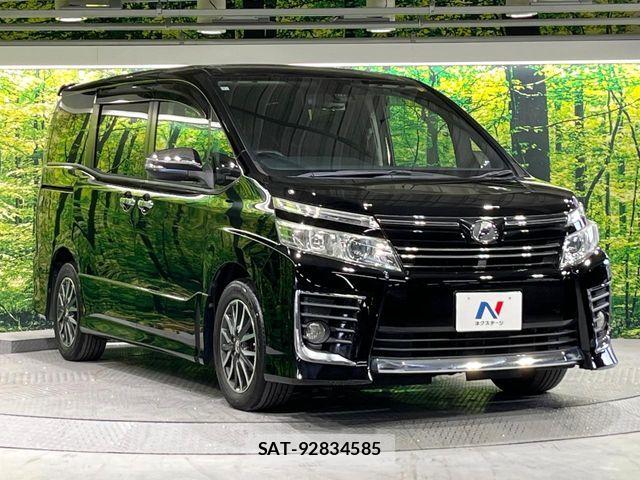 Toyota VOXY 2016-07 7621235-15