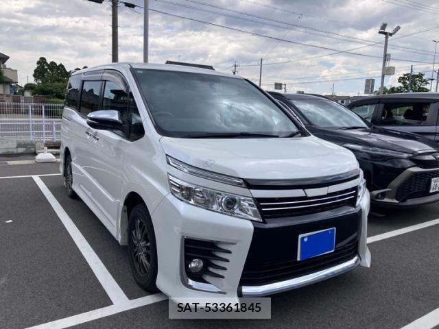 Toyota VOXY 2015-09 7621236-1