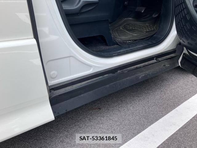 Toyota VOXY 2015-09 7621236-23