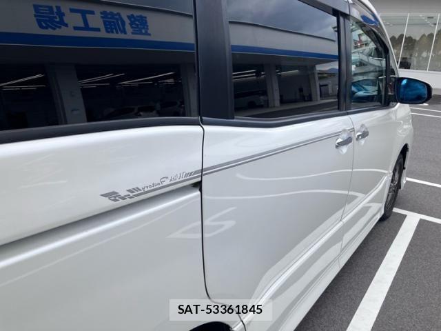Toyota VOXY 2015-09 7621236-25