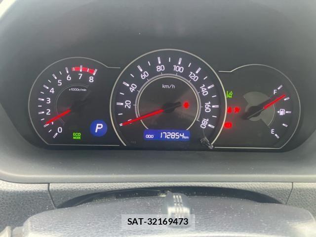 Toyota VOXY 2017-12 7621231-11