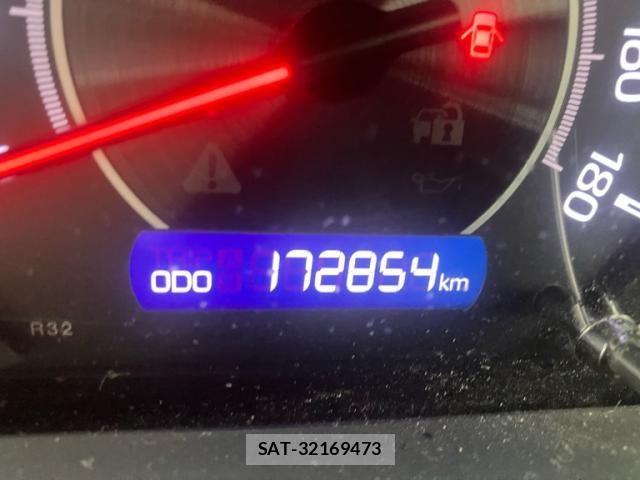 Toyota VOXY 2017-12 7621231-12