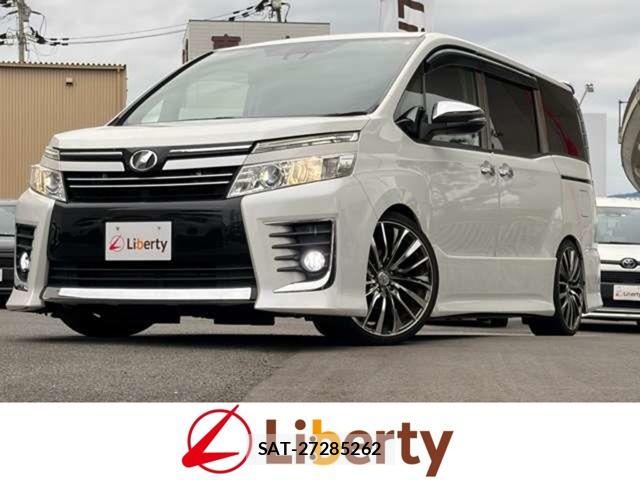 Toyota VOXY 2016-04 7621208-0