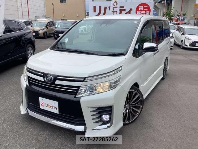 Toyota VOXY 2016-04 7621208-8