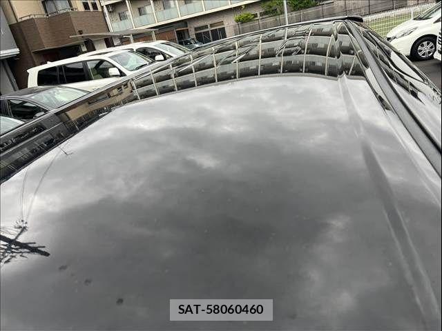 Toyota VOXY 2017-08 7621219-11