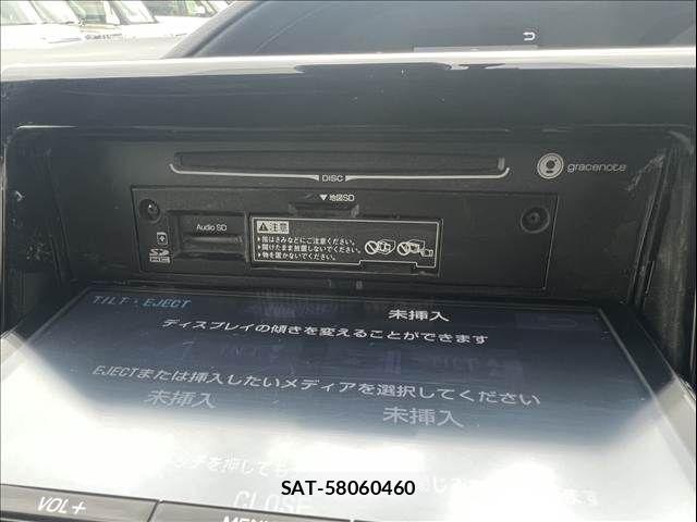 Toyota VOXY 2017-08 7621219-22