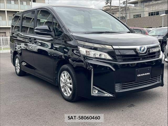 Toyota VOXY 2017-08 7621219-4