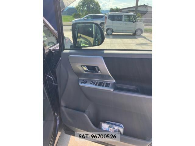 Toyota VOXY 2009-09 7621251-19