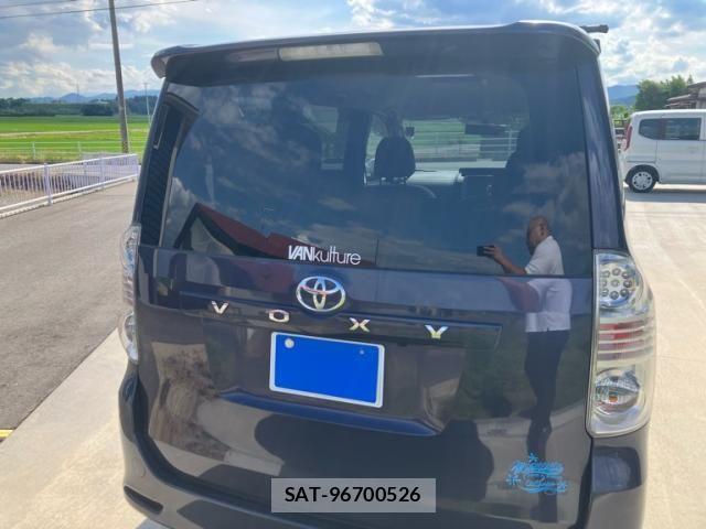 Toyota VOXY 2009-09 7621251-7
