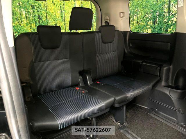 Toyota VOXY 2015-10 7621209-9