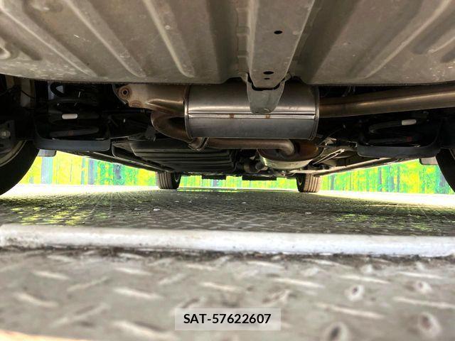 Toyota VOXY 2015-10 7621209-19