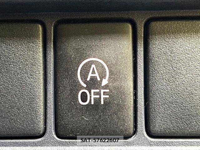 Toyota VOXY 2015-10 7621209-6
