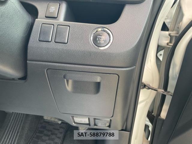 Toyota VOXY 2011-10 7621242-15