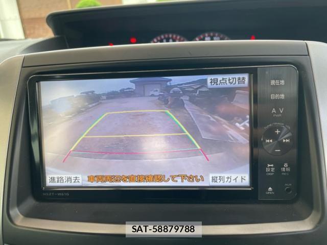 Toyota VOXY 2011-10 7621242-19