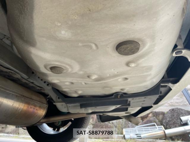 Toyota VOXY 2011-10 7621242-22