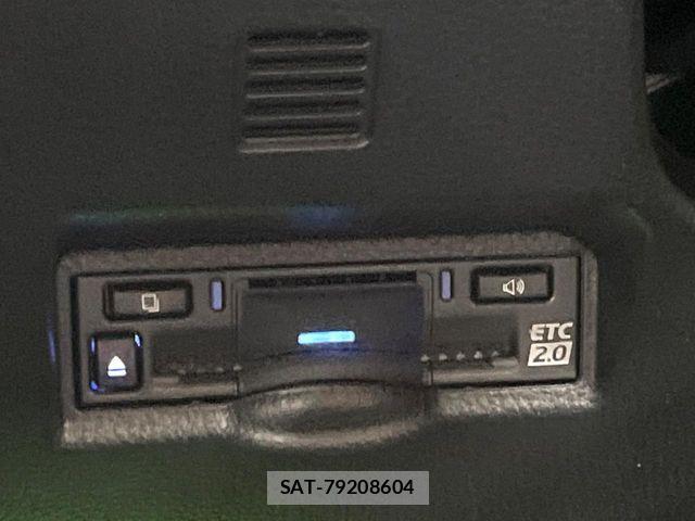 Toyota VOXY 2024-03 7621178-5