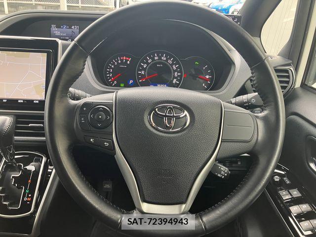 Toyota VOXY 2019-03 7621193-13