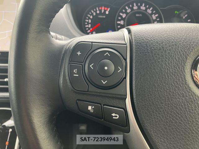 Toyota VOXY 2019-03 7621193-15