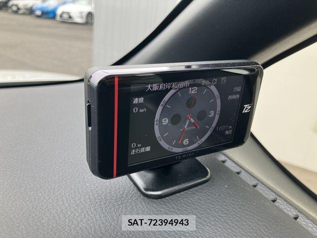 Toyota VOXY 2019-03 7621193-17