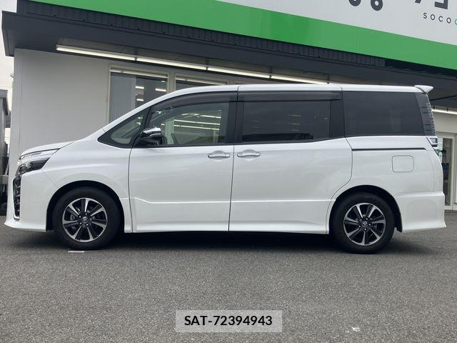 Toyota VOXY 2019-03 7621193-22
