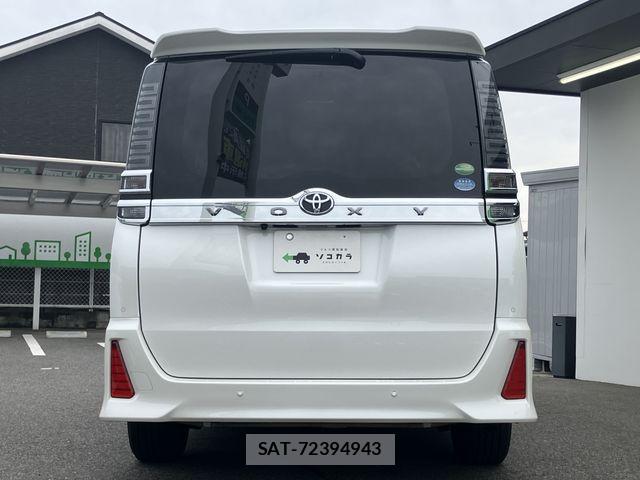 Toyota VOXY 2019-03 7621193-23