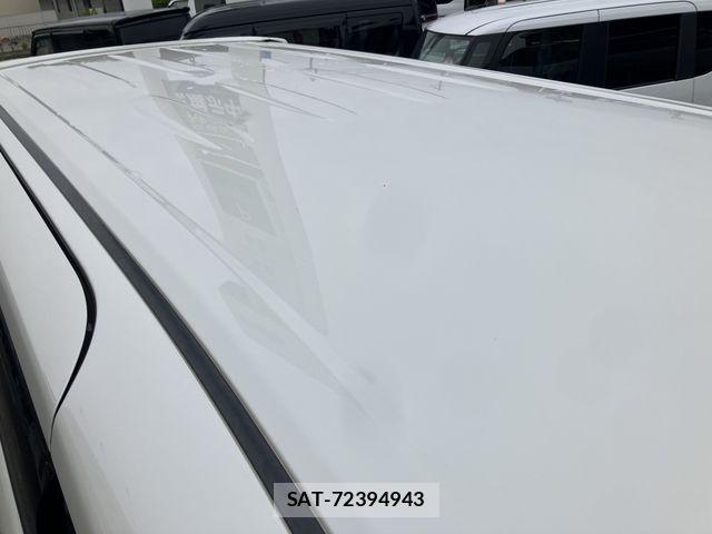 Toyota VOXY 2019-03 7621193-27