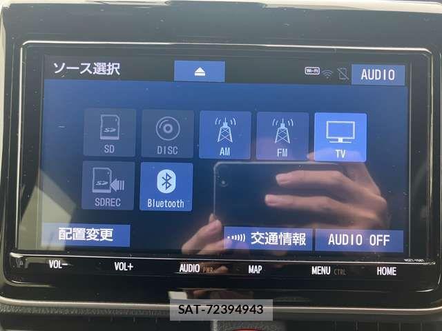 Toyota VOXY 2019-03 7621193-4