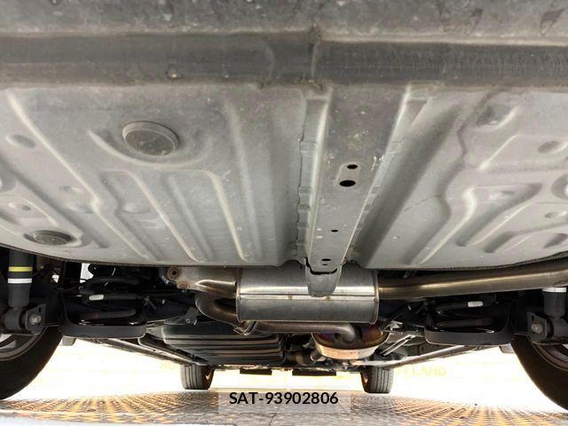 Toyota VOXY 2017-03 7621206-18