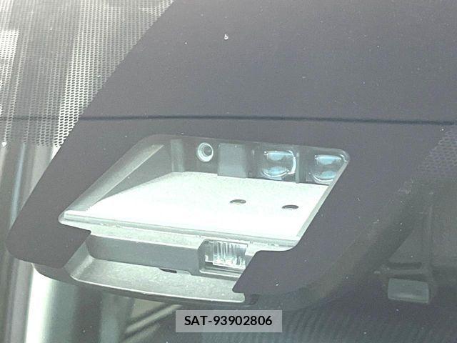 Toyota VOXY 2017-03 7621206-6
