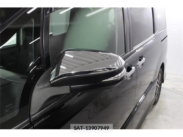 Toyota VOXY 2015-03 7621233-17