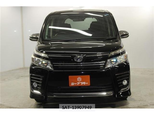 Toyota VOXY 2015-03 7621233-1