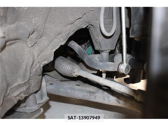 Toyota VOXY 2015-03 7621233-20