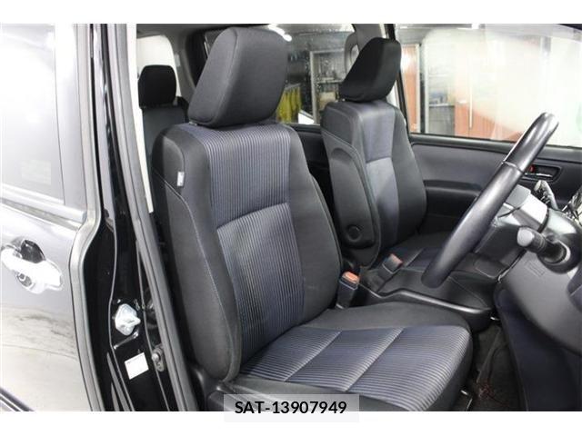 Toyota VOXY 2015-03 7621233-27