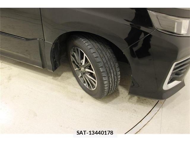 Toyota VOXY 2015-12 7621230-27