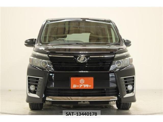 Toyota VOXY 2015-12 7621230-6