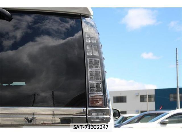 Toyota VOXY 2016-08 7621227-12