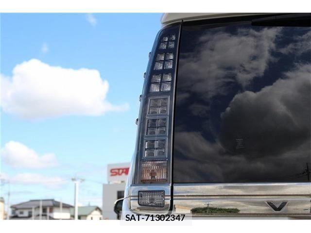 Toyota VOXY 2016-08 7621227-28
